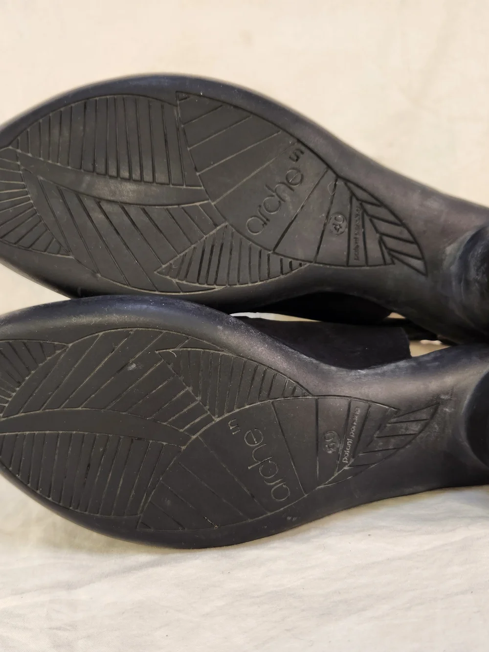 ARCHE LN ENEXOR STYLED BLACK NUBUCK WOMEN SANDALS HIGH HEELS SIZE 40/9.5 EUC